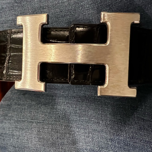 Hermes Men’s belt. 45 1/2 inches long. Multiple holes for adjustment - Picture 3 of 6